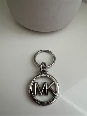 Michael Kors Silver-tone MK Circle Keyring